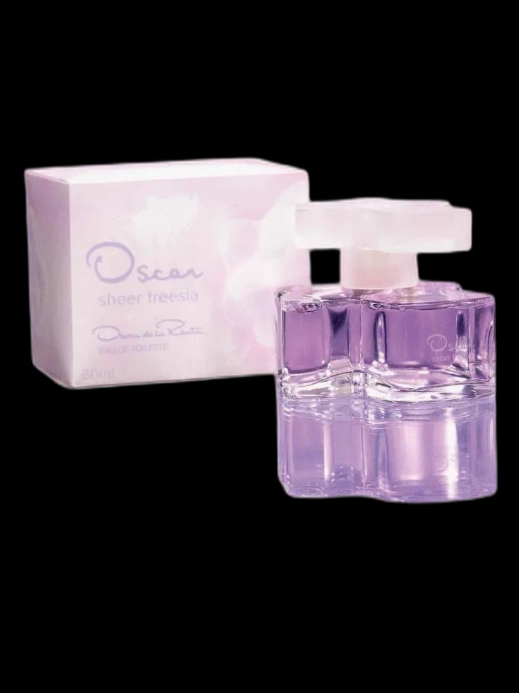 Oscar Sheer Freesia bottle