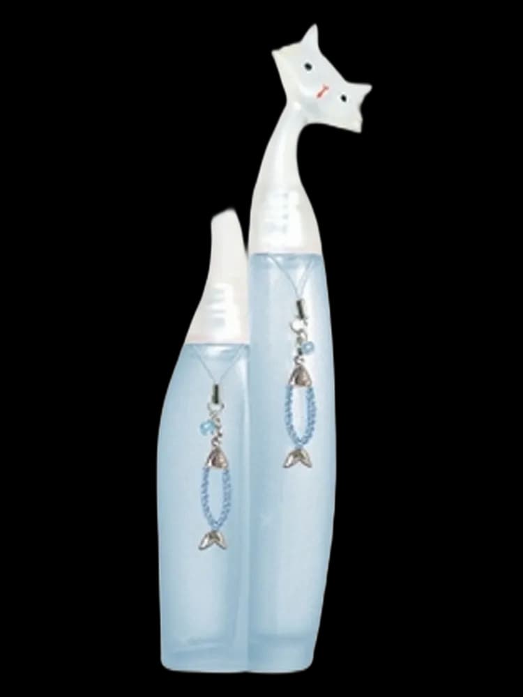 Blue Minou bottle